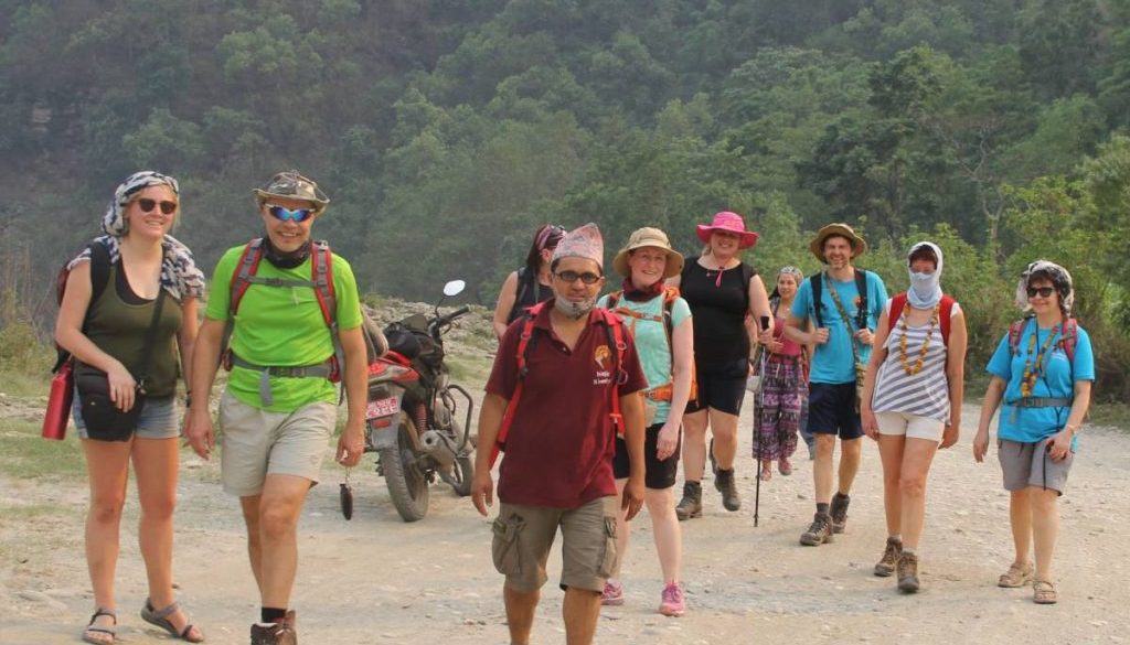 20200908085038_tourist