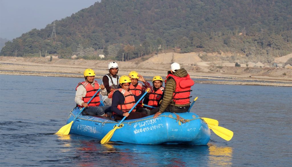 Rapti-river-Rafting-1024x683