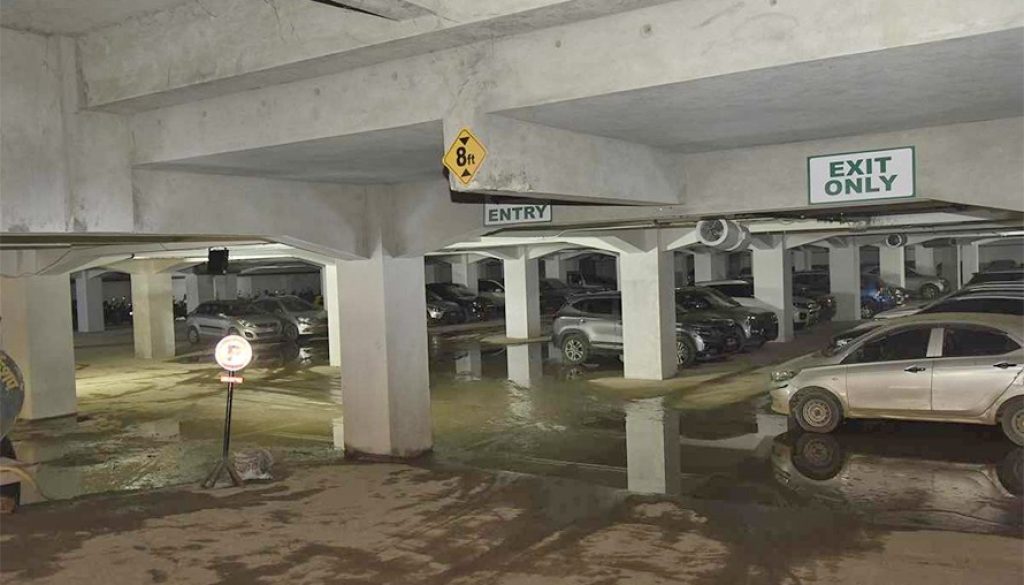 Dharahara-parking