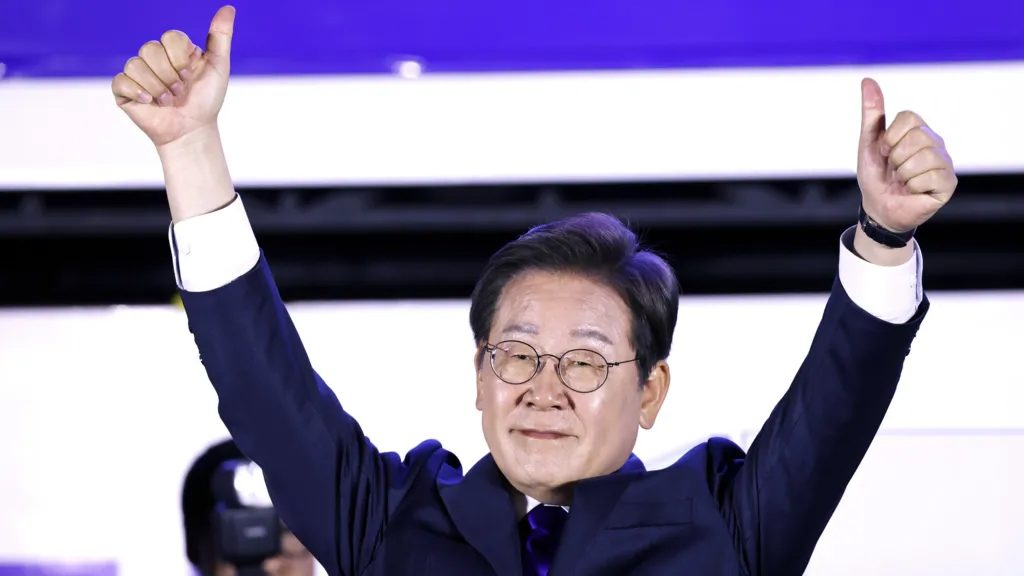 Lee-Jae-myung-900px Lee-Jae-myung-900px