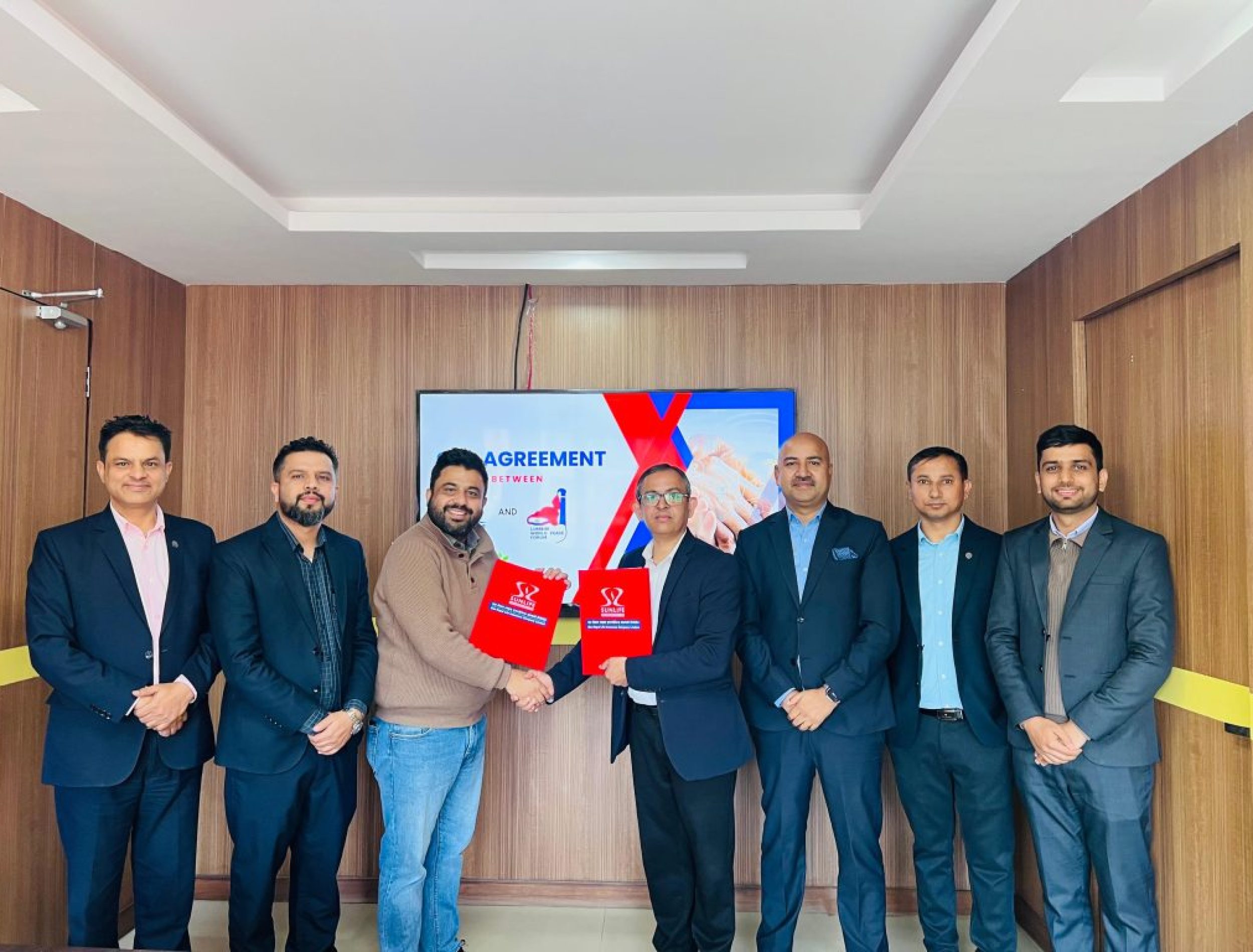 WhatsApp Image 2025-11-16 at 16.01.13