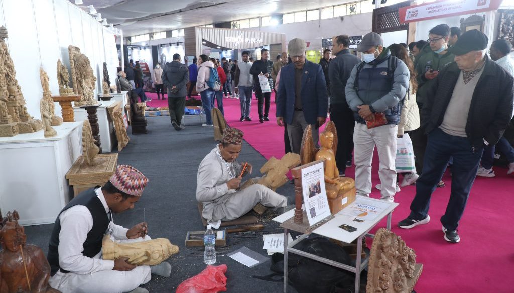 International Wood Expo- Concludes (1)